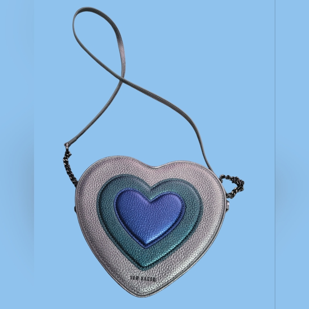 Heart-Shaped Metallic Crossbody Bag in Iridescent Blue and Silver